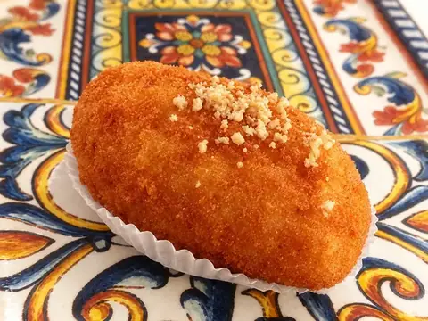 Arancino gorgonzola, noci e speck