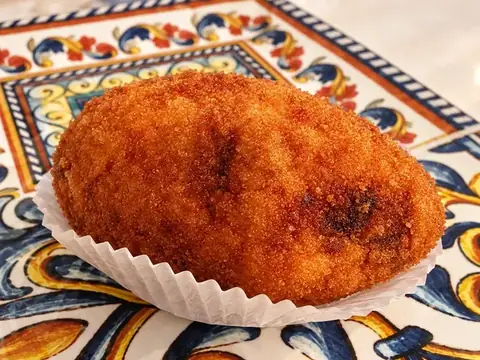 Arancino alla salsa tartufata