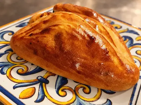 Cartucciata pomodoro, mozzarella e cotto